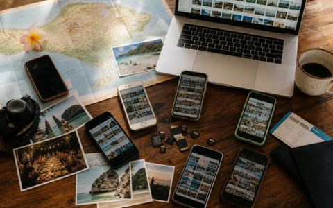 Illustration for 14 People, One Bali Trip: Why Group Travel Photo Management Is Still Broken
